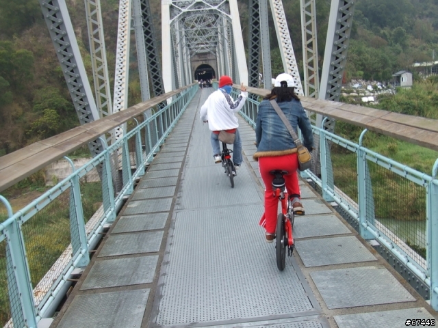 年初3台中潭雅神綠園道海放行