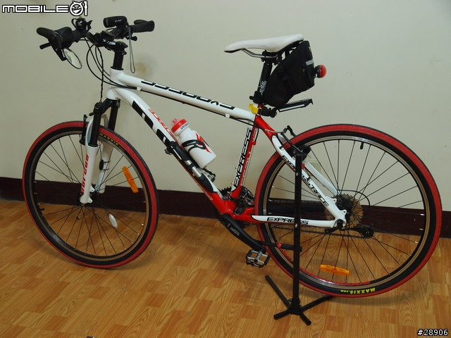 [分享]Dorcus EXPRESS RACE 02 紅白登山車