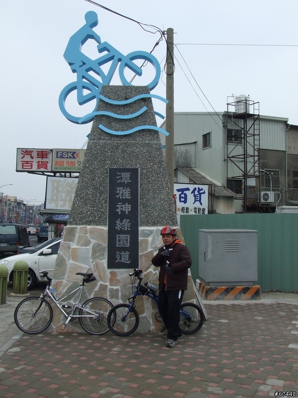年初3台中潭雅神綠園道海放行