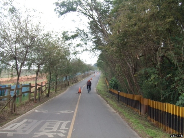 年初3台中潭雅神綠園道海放行