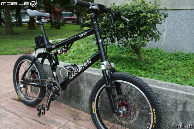 LOUIS GARNEAU MV5- FS 改裝