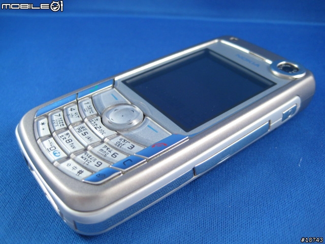 [分享] 經典老機 Nokia 6680