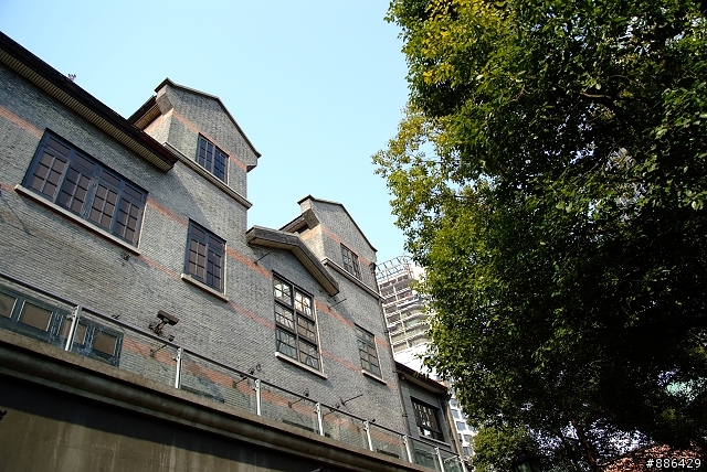 [開箱~叫我第一名]當盤子入手台灣未上市之AF-S DX Nikkor 16-85mm f/3.5-5.6G ED VR