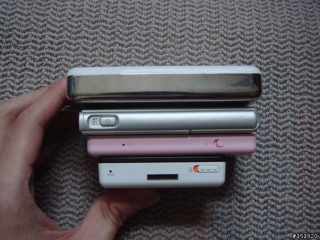 我的iriver H10 6GB終於退休了..E100 Pink 8GB入手!!