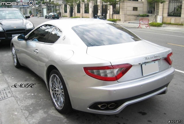 遇到改電鍍輪框的海神 GranTurismo
