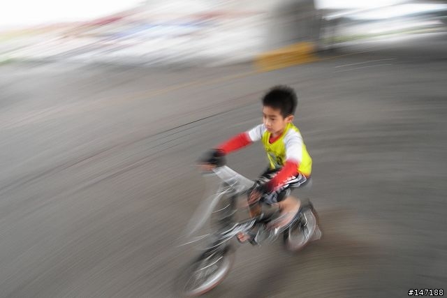 兒子的小小折 Dahon Bya 412