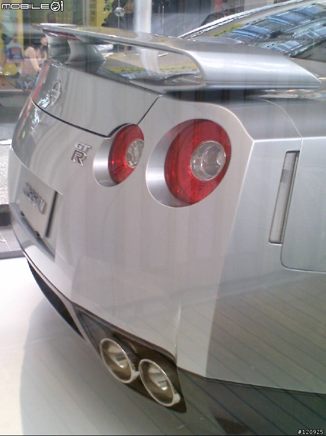 [封箱文]可遠觀而不可褻玩沉睡的東瀛戰神GT-R 35(圖多)!!
