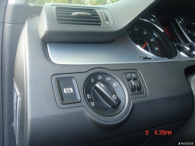 遲來的開箱文 Passat 2.0T FSI