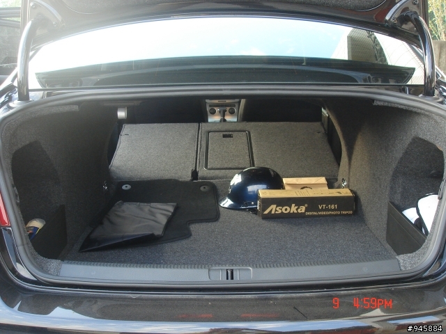 遲來的開箱文 Passat 2.0T FSI