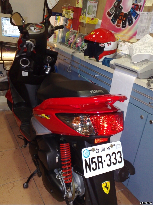 Ferrari安全帽!!外加勁戰Ferrari簡易視覺改造