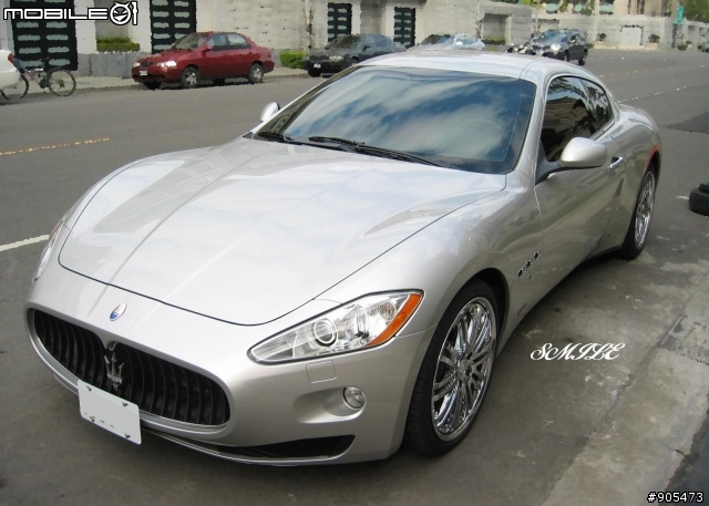 遇到改電鍍輪框的海神 GranTurismo