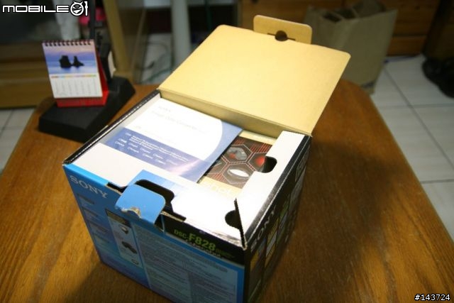 [裝箱]SONY Cyber-shot DSC-F828
