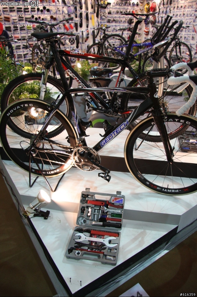 無法參加2008年自行車展的同好請進~車展照片約400多張(圖爆多)
