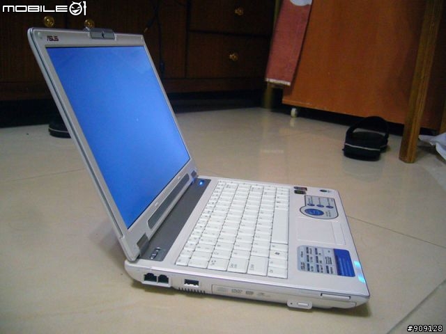 當新顯卡遇上新制程 9300M vs T8300 全新本本首測 ASUS W7SG
