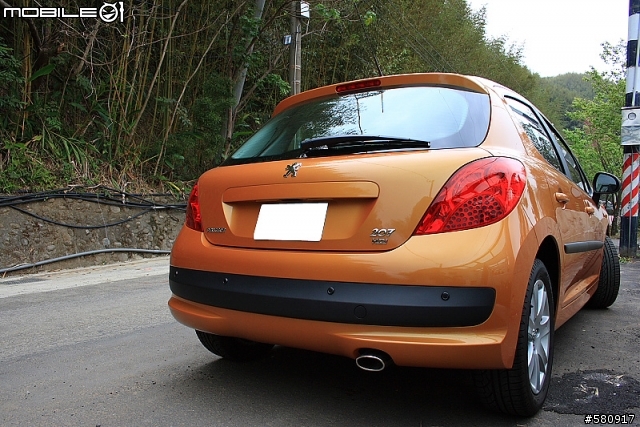[分享] 時尚與實用兼顧的 Peugeot 207 HDi