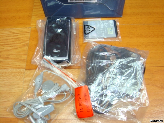 [分享] 亞太新機 折疊機LG KX166 簡易開箱