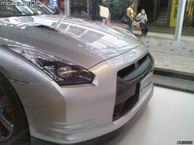 [封箱文]可遠觀而不可褻玩沉睡的東瀛戰神GT-R 35(圖多)!!
