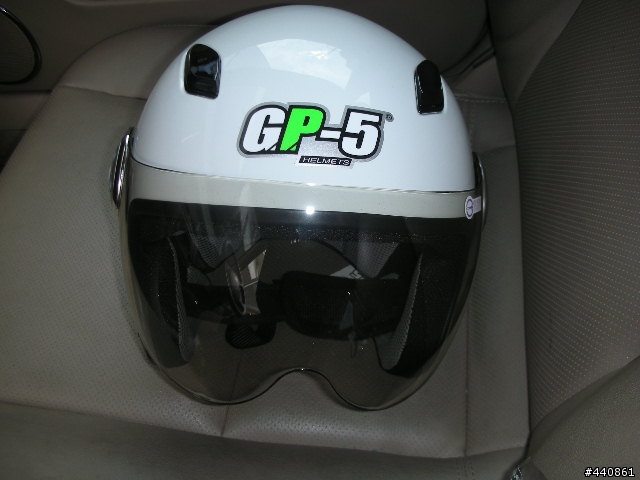 [閒聊]送太座日本風味的安全帽 GP-5的A301