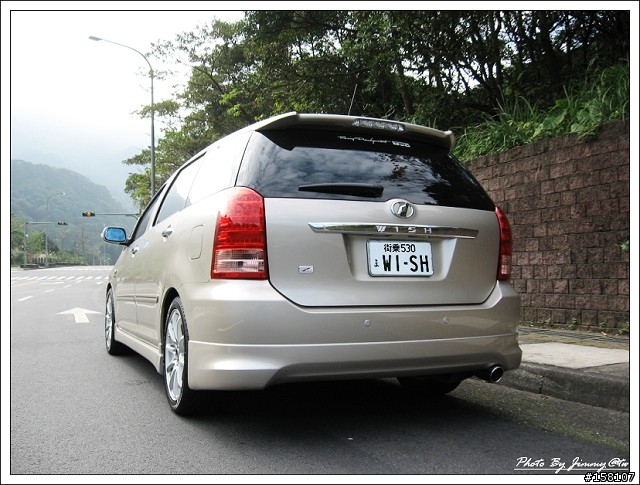 [分享]TOYOTA WISH 05、06日規尾燈比較（圖多）