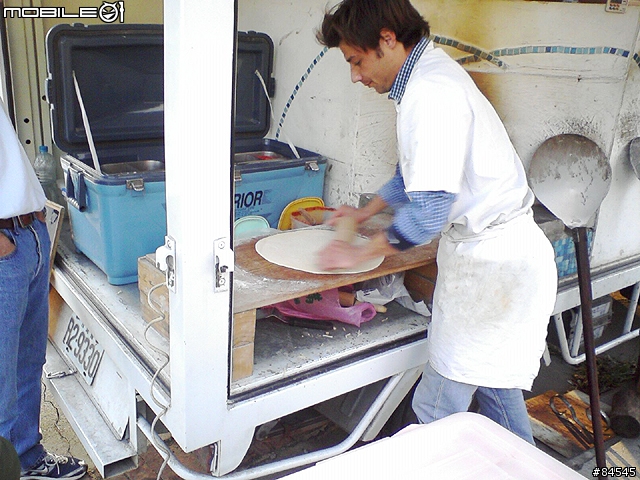 [美食]斗六運動公園~行動披薩屋