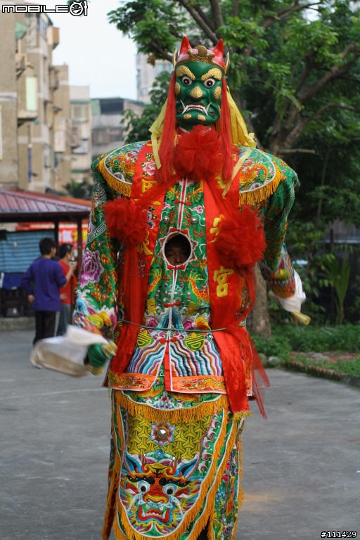 我的第一顆單眼鏡頭Contax Planar 50mm/1.7, 在350D上復活