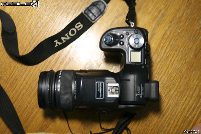 [裝箱]SONY Cyber-shot DSC-F828