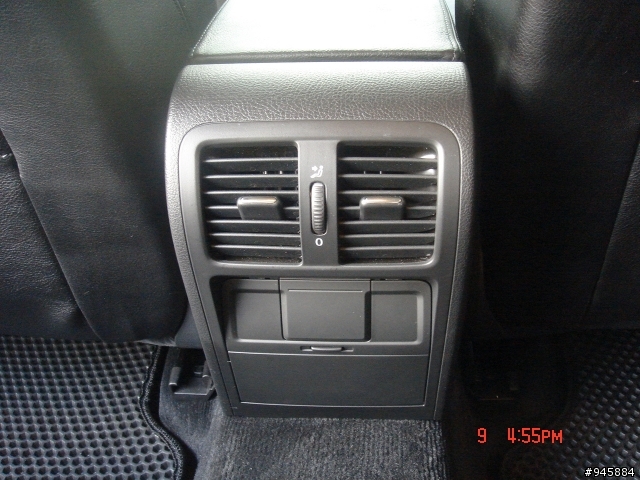 遲來的開箱文 Passat 2.0T FSI