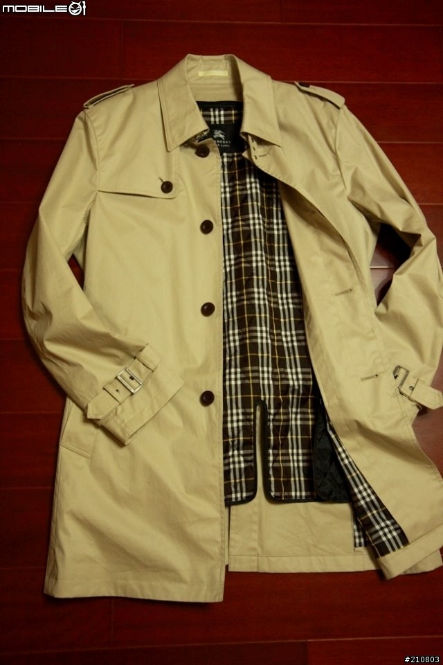 [分享]風衣的代名詞 BURBERRY Black Label