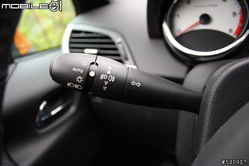 [分享] 時尚與實用兼顧的 Peugeot 207 HDi