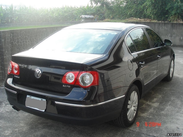 遲來的開箱文 Passat 2.0T FSI
