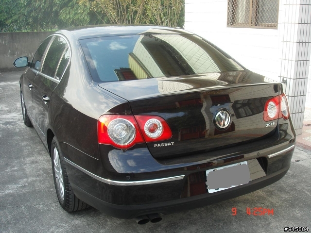 遲來的開箱文 Passat 2.0T FSI