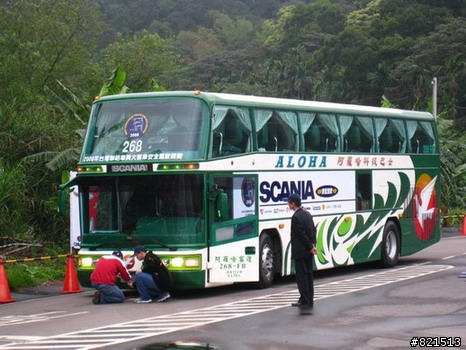 (超不專業試駕) 大隻版的SAAB --- SCANIA 駕駛競賽  (補圖完畢)