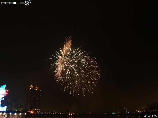 各位O家的大大～～大家好喔～～希望大家用各地區的燈會煙火來蓋大樓