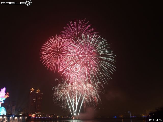 各位O家的大大～～大家好喔～～希望大家用各地區的燈會煙火來蓋大樓