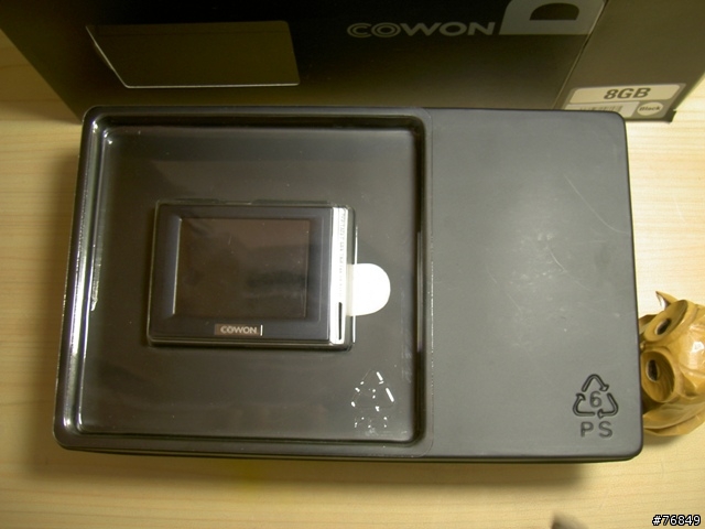 [分享] iAudio Cowon D2 8G BLACK~ Mr.Owl 友情開箱