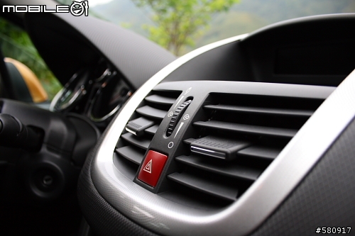 [分享] 時尚與實用兼顧的 Peugeot 207 HDi