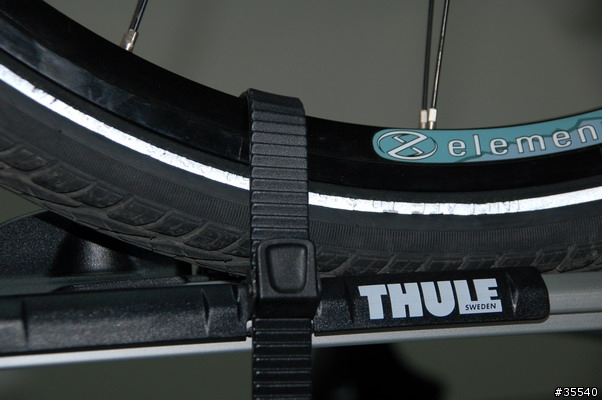 [分享]THULE 都樂車頂攜車架