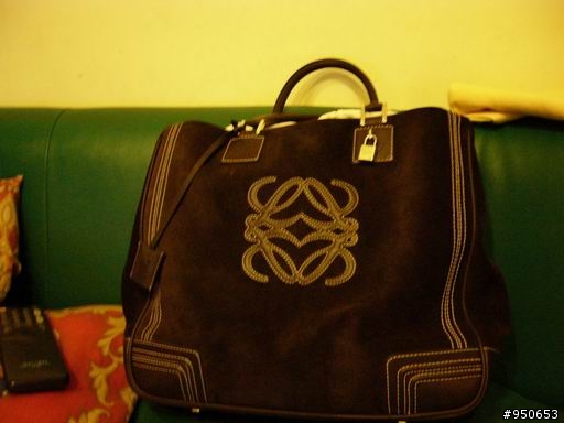 分享LV及LOEWE
