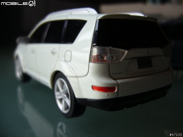 Outlander 記者會小贈品及目錄摘要