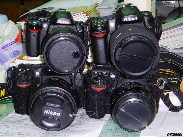 [芭樂分享] D300 最新改款 D300-SD7 及 眾家兄弟 [圖多]