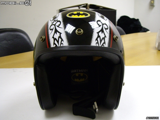 黑暗騎士-OGK BT-J1 BATMAN限量帽BM-30限量手套(圖在第13帖)