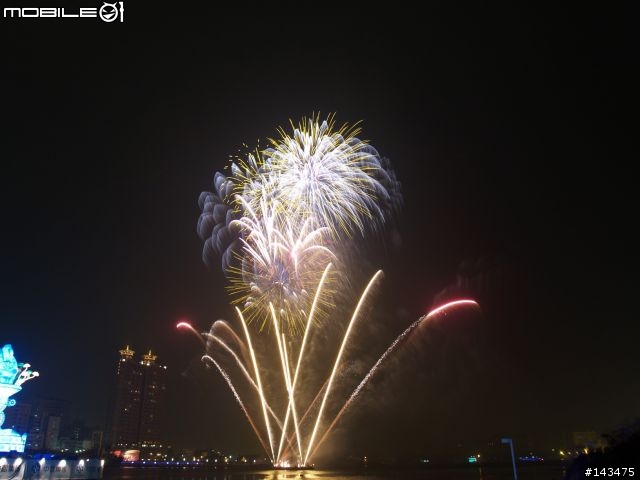 各位O家的大大～～大家好喔～～希望大家用各地區的燈會煙火來蓋大樓