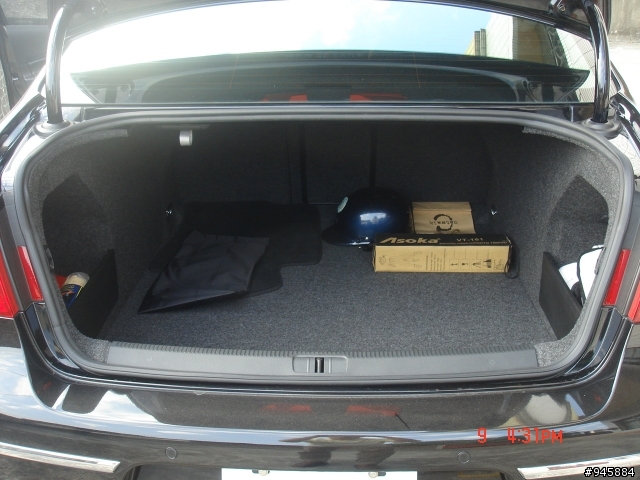 遲來的開箱文 Passat 2.0T FSI