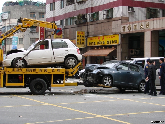 Swift and March (車禍)