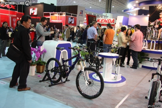 無法參加2008年自行車展的同好請進~車展照片約400多張(圖爆多)