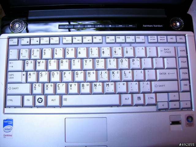 極致的鏡面 Toshiba M200