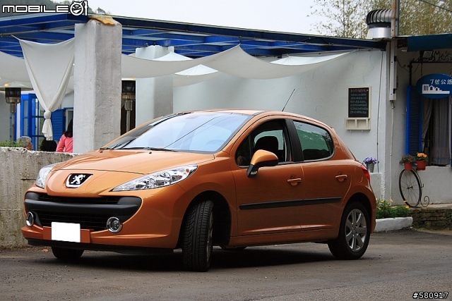[分享] 時尚與實用兼顧的 Peugeot 207 HDi