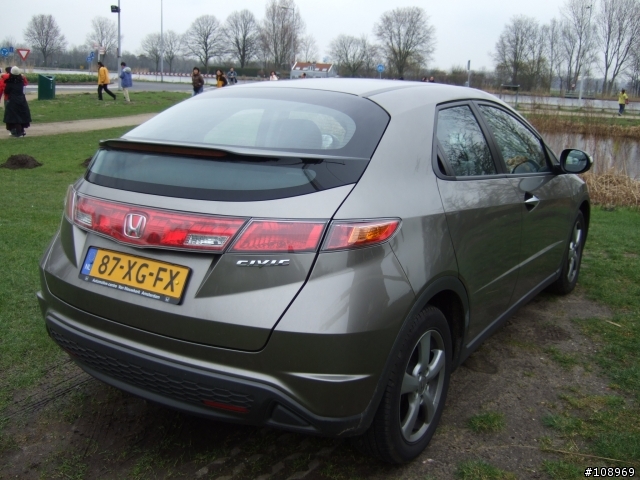 CIVIC 8 HB
