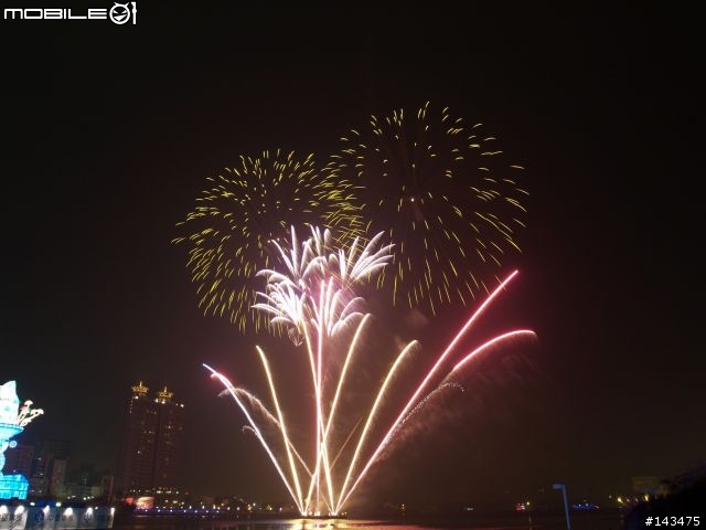 各位O家的大大～～大家好喔～～希望大家用各地區的燈會煙火來蓋大樓