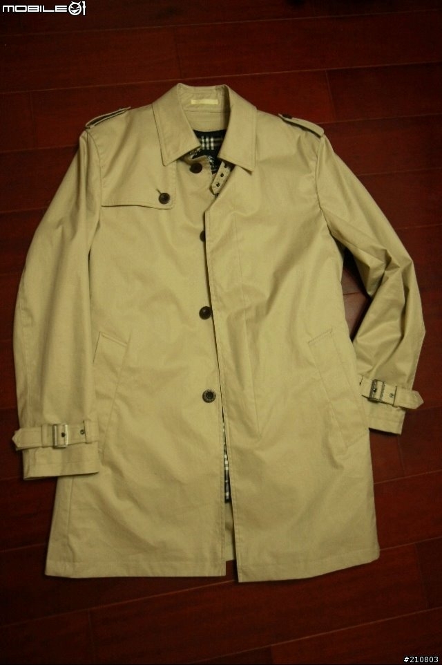 [分享]風衣的代名詞 BURBERRY Black Label